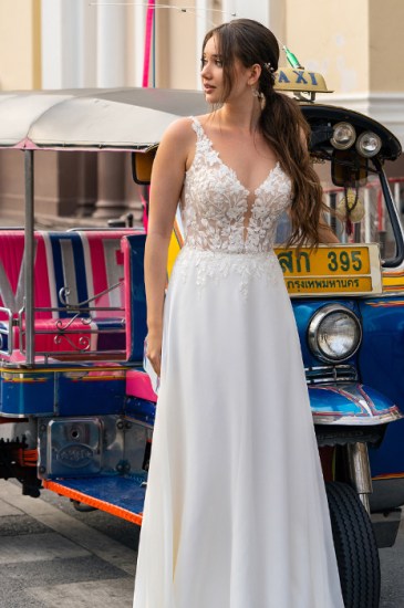 Bridal Couture 40069 esküvői ruha eladás, kölcsönzés Szegeden
